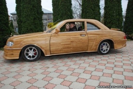 Деревянный автомобиль «made in Ukraine»